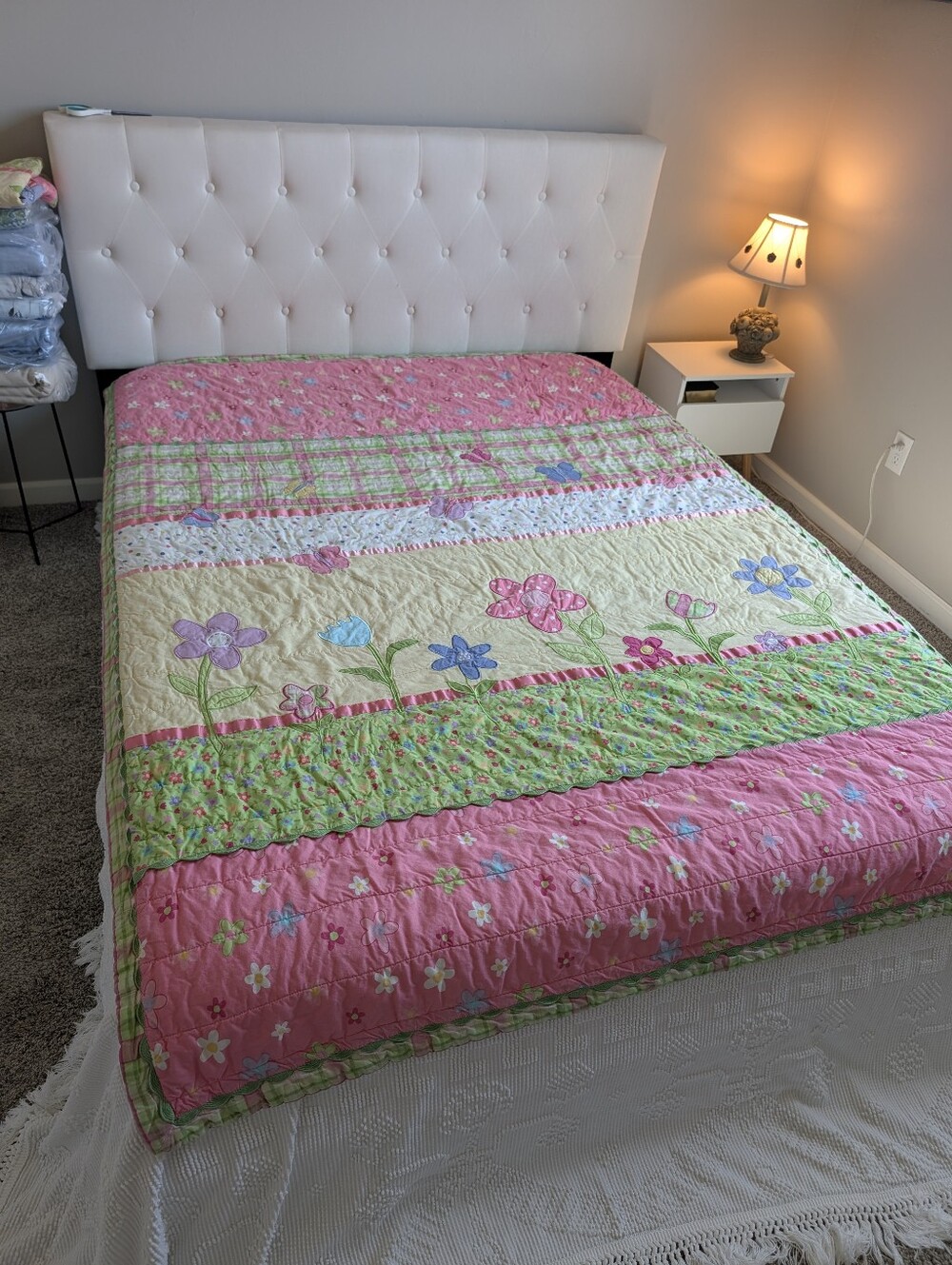 Circo Target 2009 Pink and Green Floral Patchwork Quilt Size 86"X63"